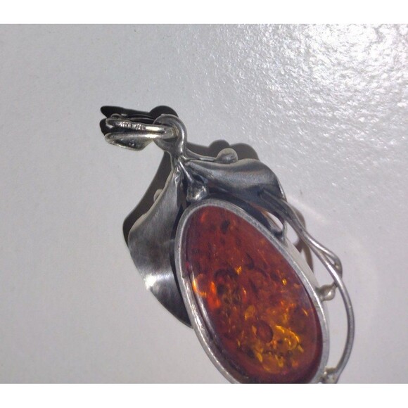 Beautiful Vintage Sterling Silver Amber Pendant - Delicate Vine Detailing - Picture 7 of 11